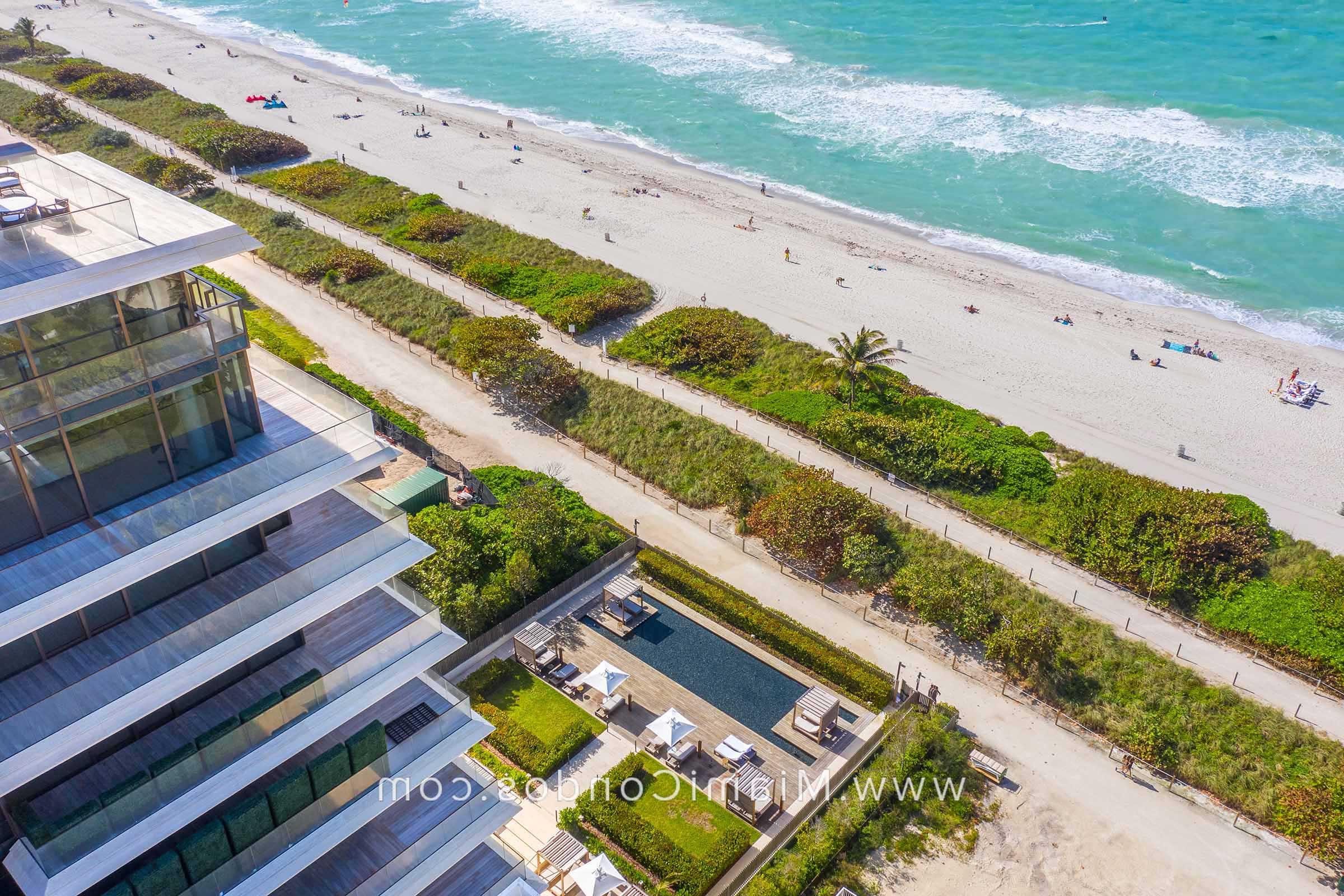 art Surfside Pool and Beach View