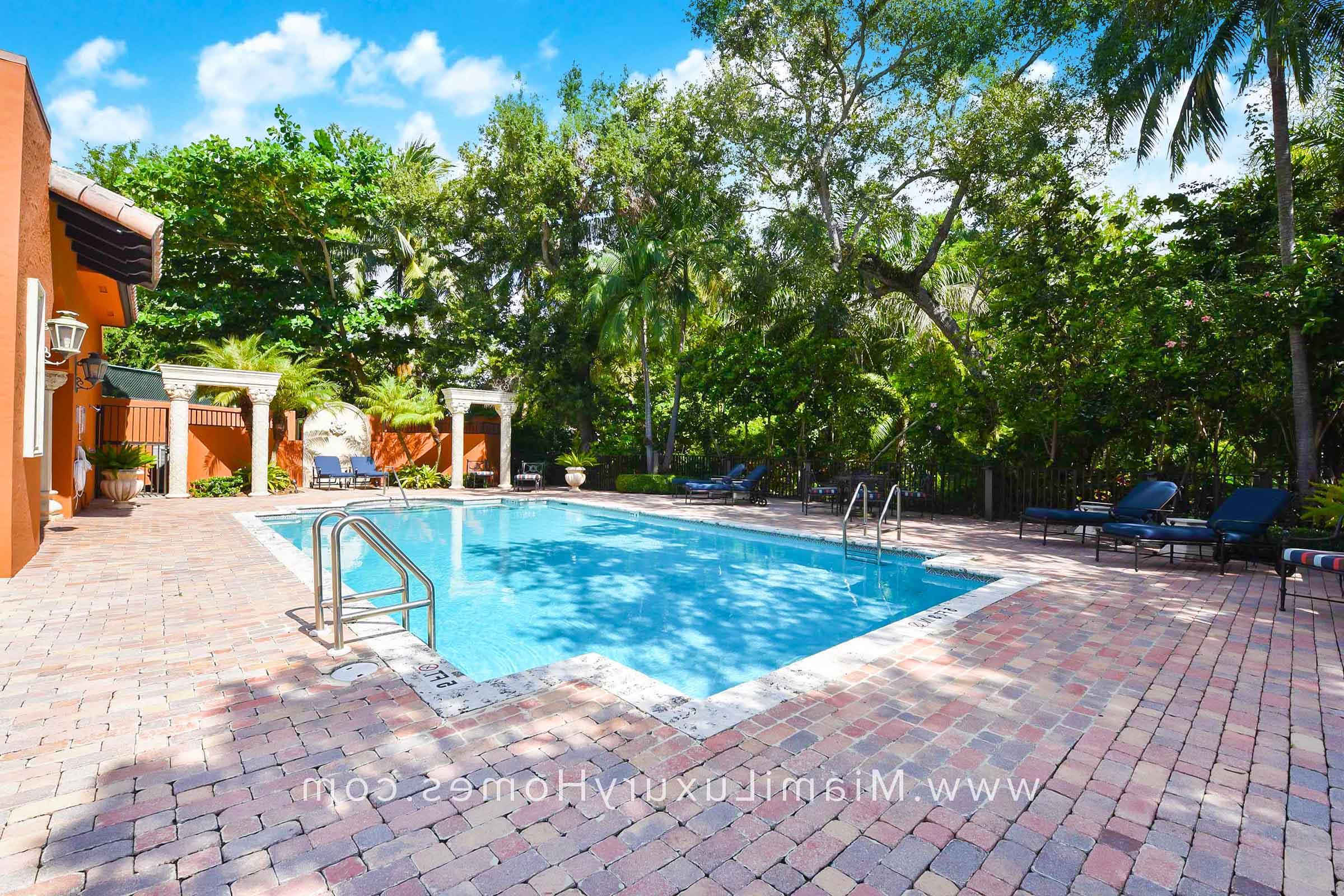 Cloisters on the Bay Pool