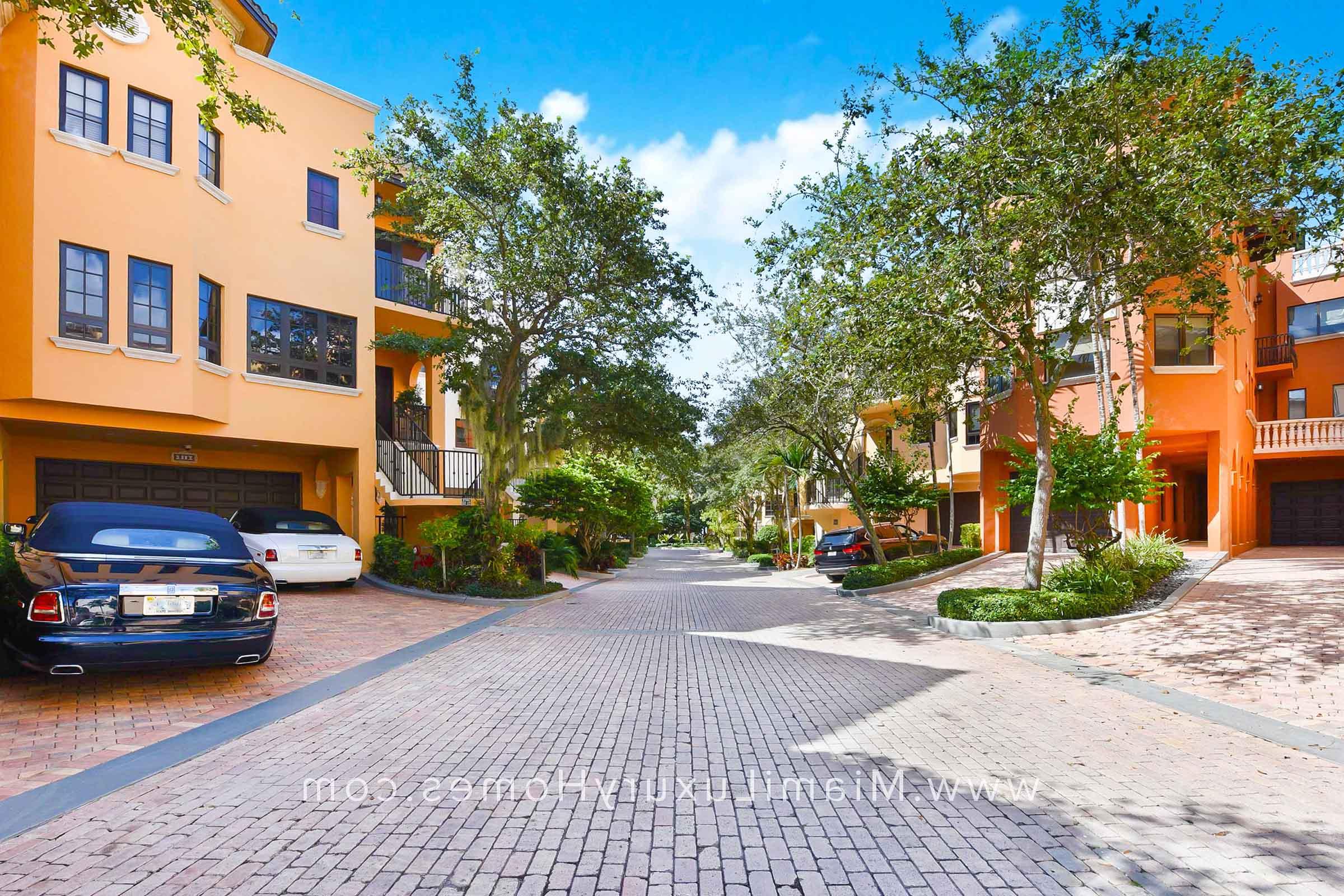 Cloisters on the Bay Townhouses