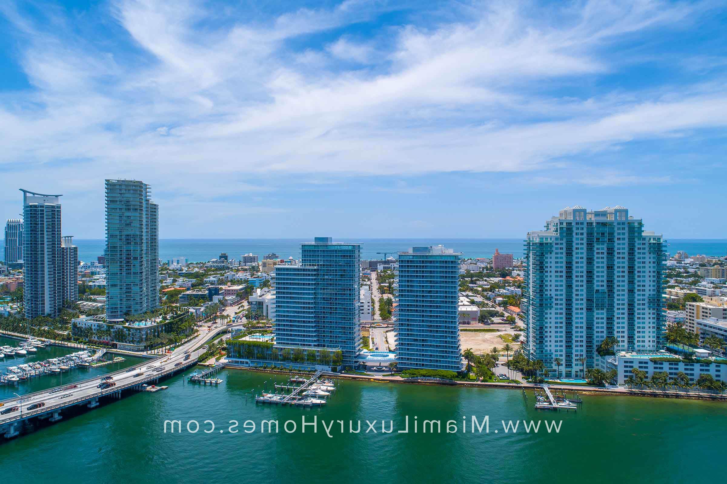 Bentley Bay Condo Buildings in 迈阿密海滩