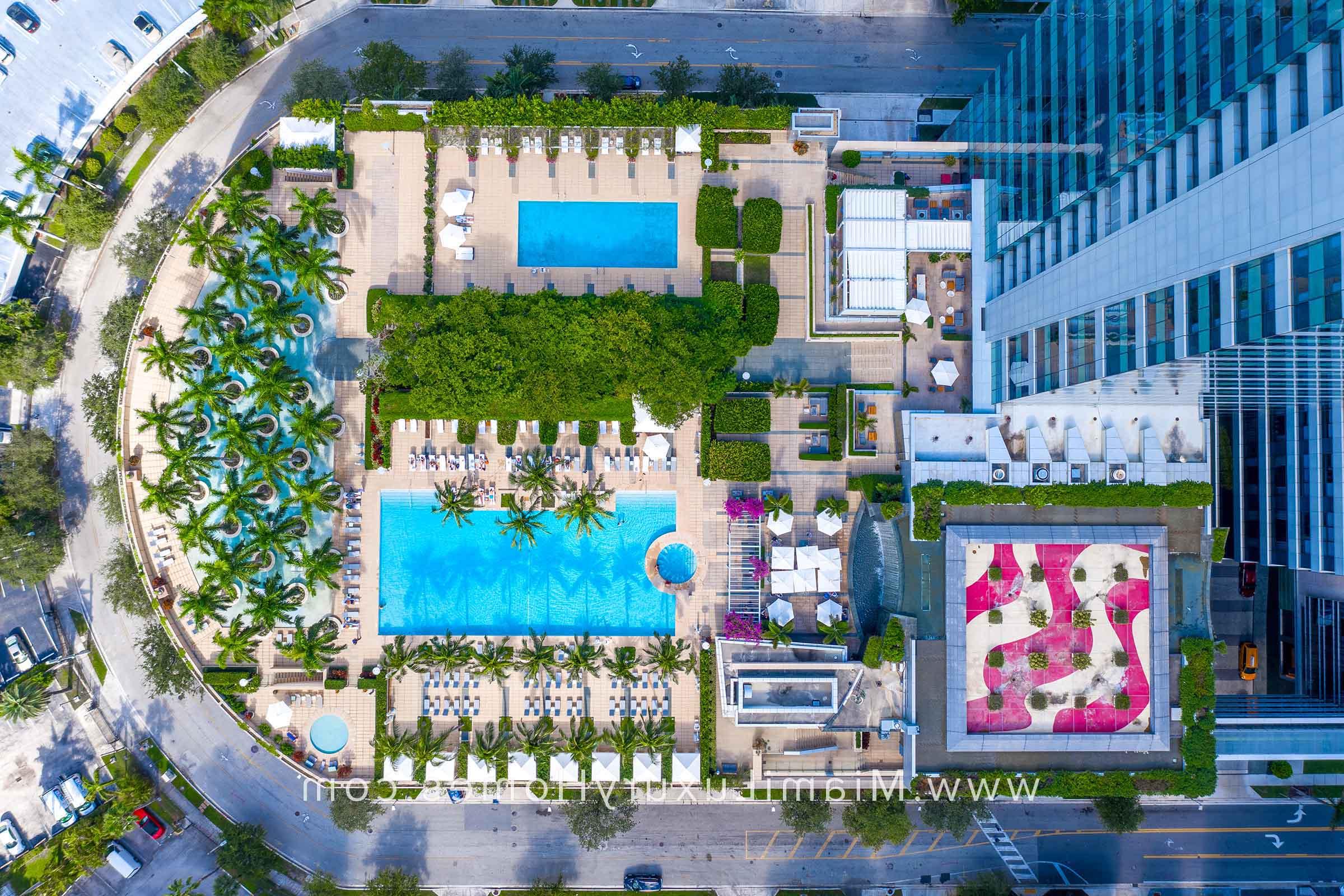 Four Seasons Residences Pool Deck